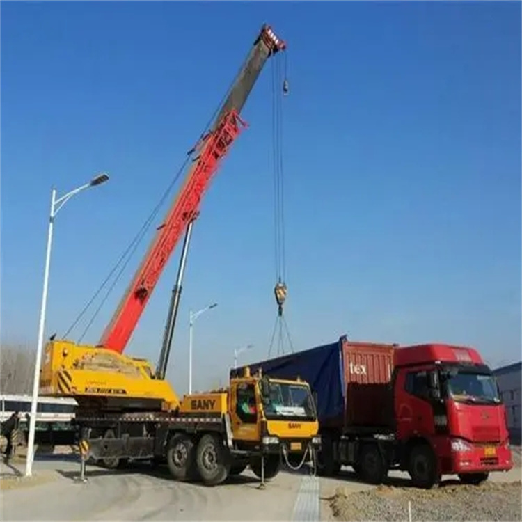 元氏吊车出租吊装大件的时候的注意事项